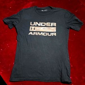 Under Armour Black Shirt / T-shirt 👕